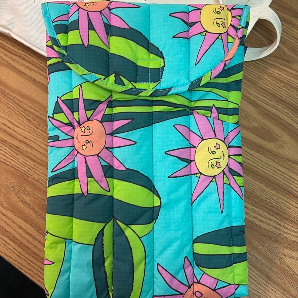 BAGGU Puffy Laptop Sleeve- 16” Zucchini’s